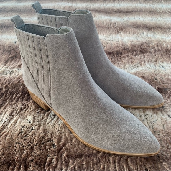 Marc Fisher Yolli Bootie Light Natural Suede - Picture 1 of 13